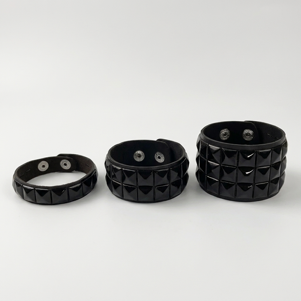 pulsera remaches negros